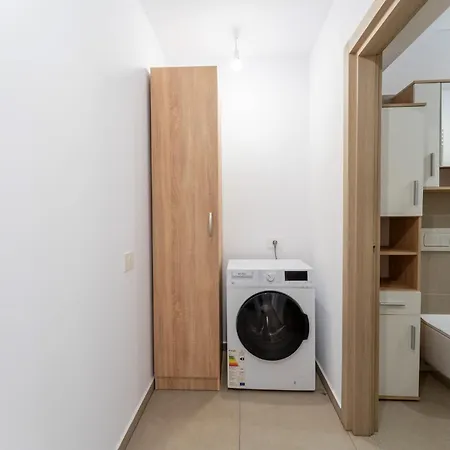 Mohost Noua 4 - Quiet, Chic And View-filled Escape Apartment *
