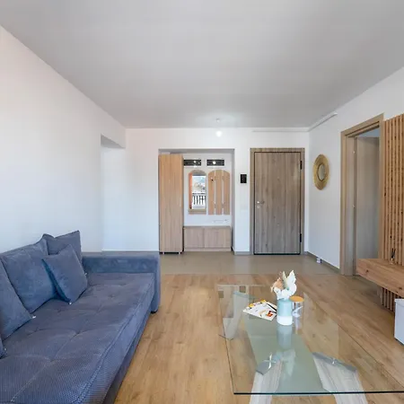 Mohost Noua 4 - Quiet, Chic And View-filled Escape Apartment Brasov